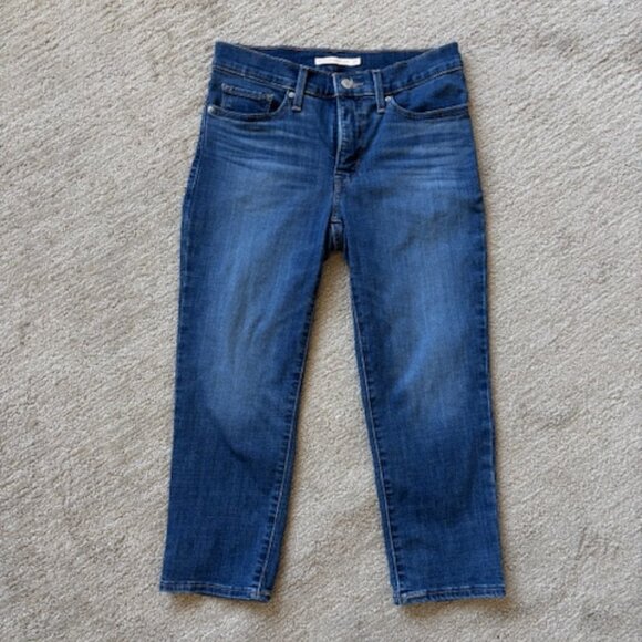 Levi's 311 Shaping Skinny Capri Jeans in Perfect Condition - Picture 1 of 3